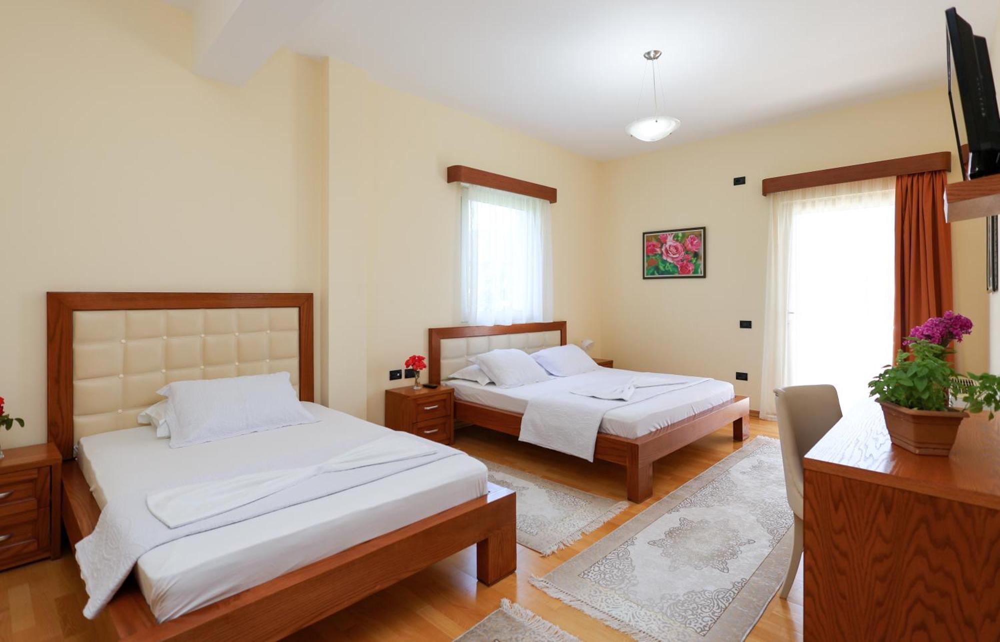 Hotel Kanione Cerenisht 외부 사진